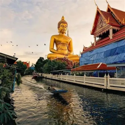  “ลำน้ำเจ้าพระยา”  :  ทำนองรื่นรมย์ของลุ่มน้ำ Chao Phraya ผสานเข้ากับเนื้อเพลงที่ полнa грусти и ностальгии